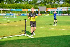 Actief potje voetbal bij de Voetbalschool FC Zutphen (19-5-2023 - Zutphen)