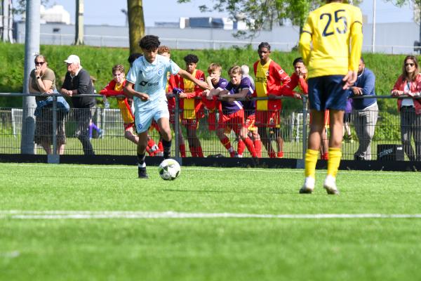 JB_ Reinier vd Kwast BVO voetbaltoernooi AZC Zutphen 9-5-2024_1030