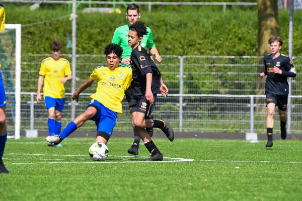 JB_ Reinier vd Kwast BVO voetbaltoernooi AZC Zutphen 9-5-2024_1138