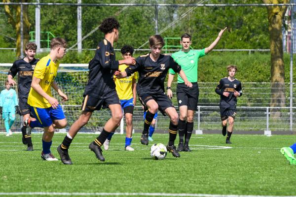 JB_ Reinier vd Kwast BVO voetbaltoernooi AZC Zutphen 9-5-2024_1142