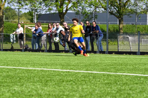 JB_ Reinier vd Kwast BVO voetbaltoernooi AZC Zutphen 9-5-2024_1172