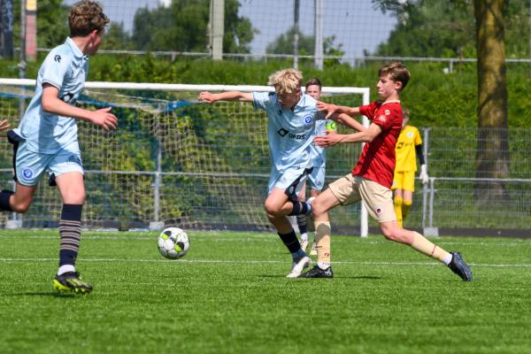 JB_ Reinier vd Kwast BVO voetbaltoernooi AZC Zutphen 9-5-2024_1360