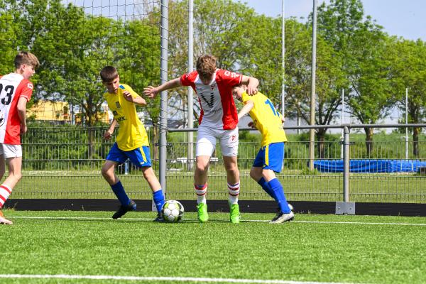 JB_ Reinier vd Kwast BVO voetbaltoernooi AZC Zutphen 9-5-2024_1437