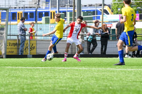 JB_ Reinier vd Kwast BVO voetbaltoernooi AZC Zutphen 9-5-2024_1458