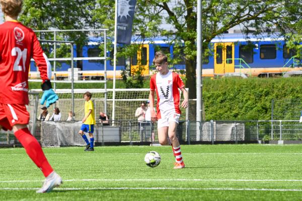 JB_ Reinier vd Kwast BVO voetbaltoernooi AZC Zutphen 9-5-2024_1490