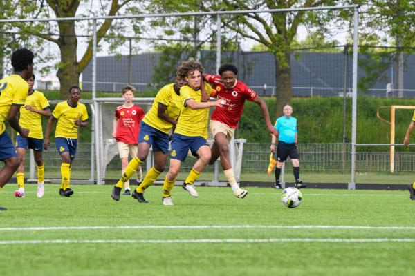 JB_ Reinier vd Kwast BVO voetbaltoernooi AZC Zutphen 9-5-2024_1633