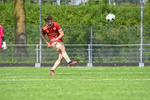 JB_ Reinier vd Kwast BVO voetbaltoernooi AZC Zutphen 9-5-2024_1724