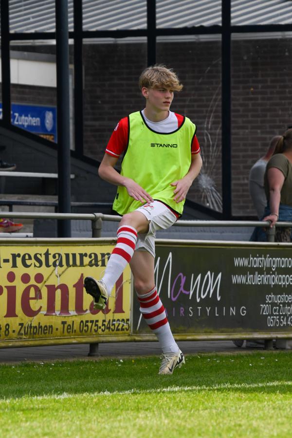 JB_ Reinier vd Kwast BVO voetbaltoernooi AZC Zutphen 9-5-2024_1831