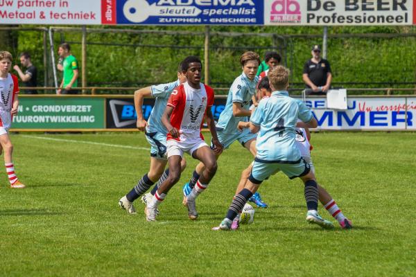 JB_ Reinier vd Kwast BVO voetbaltoernooi AZC Zutphen 9-5-2024_1867