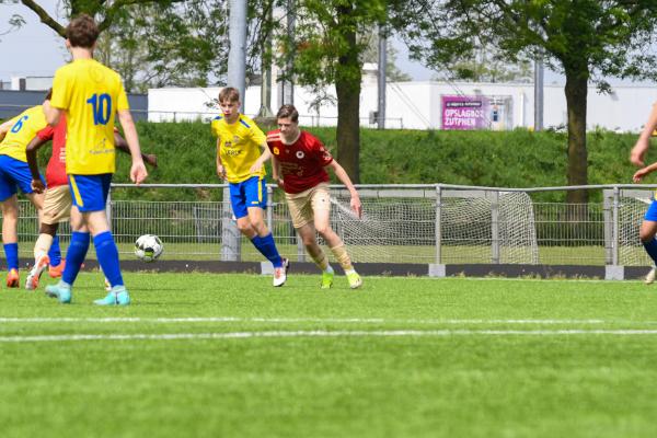 JB_ Reinier vd Kwast BVO voetbaltoernooi AZC Zutphen 9-5-2024_1920