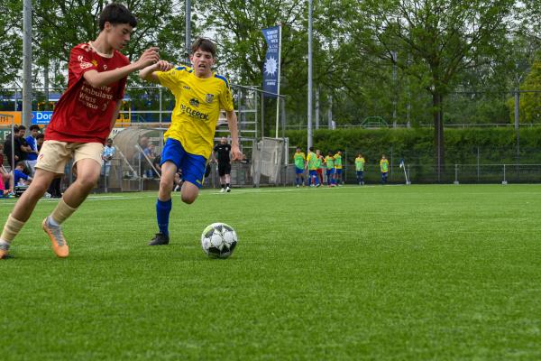 JB_ Reinier vd Kwast BVO voetbaltoernooi AZC Zutphen 9-5-2024_1961