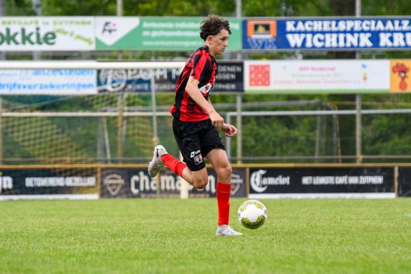 JB_ Reinier vd Kwast BVO voetbaltoernooi AZC Zutphen 9-5-2024_2165