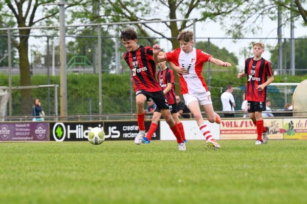 JB_ Reinier vd Kwast BVO voetbaltoernooi AZC Zutphen 9-5-2024_2237