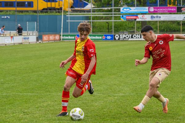 JB_ Reinier vd Kwast BVO voetbaltoernooi AZC Zutphen 9-5-2024_2304