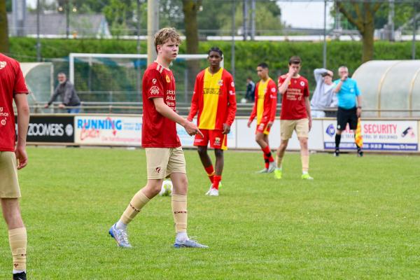 JB_ Reinier vd Kwast BVO voetbaltoernooi AZC Zutphen 9-5-2024_2312