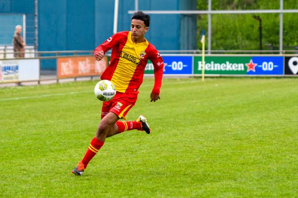 JB_ Reinier vd Kwast BVO voetbaltoernooi AZC Zutphen 9-5-2024_2399