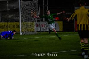 Spannende voetbalwedstrijd (Sallandia / SP Teuge 19-1) (14-03-2023, Deventer)